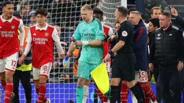 Aaron Ramsdale is taken distant  by team-mates aft  being assaulted by a fan