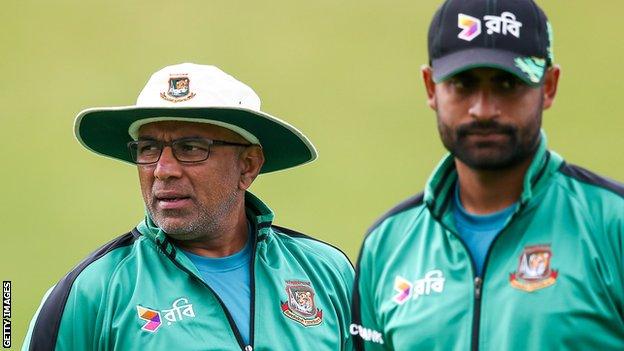 Chandika Hathurusingha: Bangladesh Coach Resigns - BBC Sport