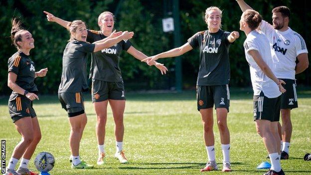 Manchester United players in training with Casey Stoney