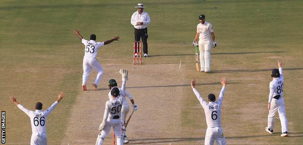 Rehan Ahmed on Test debut