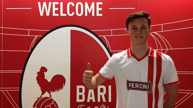 Liam Henderson leaves Celtic for Bari on permanent contract - BBC Sport