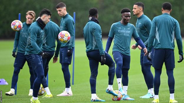 Arsenal players train ahead of their Champions League last 16 tie against Porto