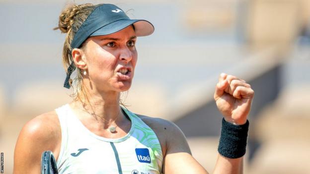 Beatriz Haddad Maia celebrates winning a point at the 2023 French Open