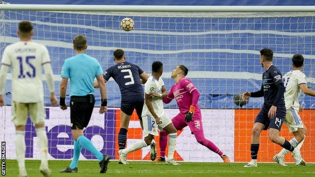 Real Madrid 3-1 Manchester City (6-5 agg): Real come back to reach  Champions League final - BBC Sport