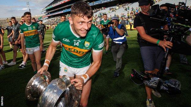 Kerry Forward David Clifford Named Footballer Of The Year At All Stars kerry-forward-david-clifford-named-footballer-of-the-year-at-all-stars