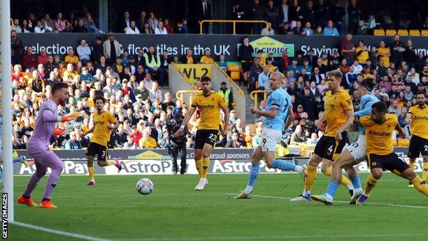 Jack Grealish opens the scoring for Manchester City