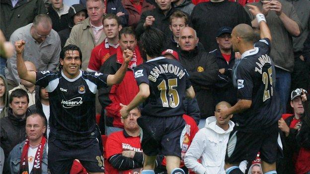 Carlos Tevez celebrates goal