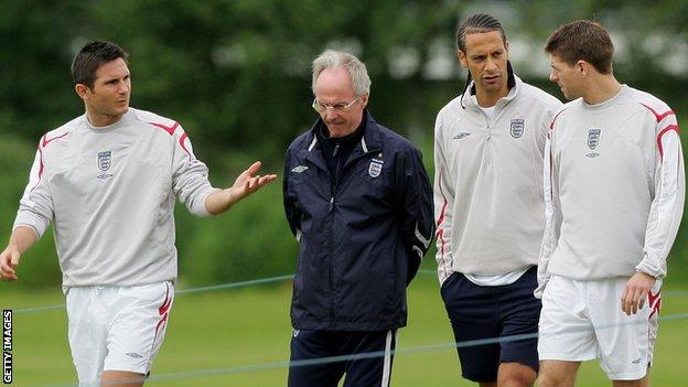 Former England manager Sven-Goran Eriksson (second left) with Frank Lampard (left), Rio Ferdinand (second from right) and Steven Gerrard