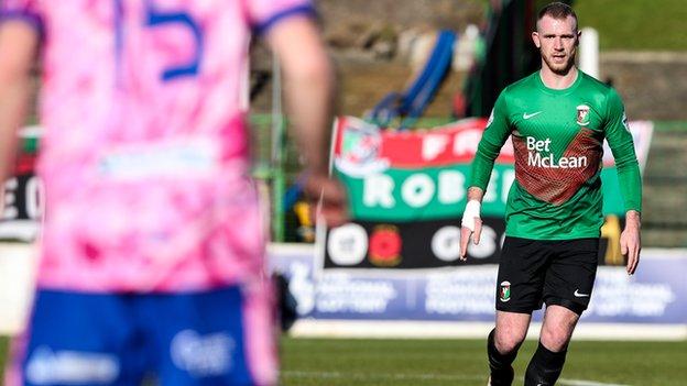 Copa de Irlanda: Glentoran se ofrece a volver a jugar cuartos de final tras su expulsión