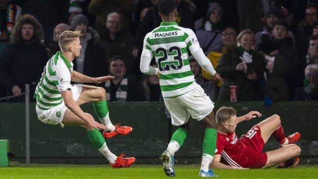 Ajer ‘laughed & winked’ at Cosgrove after red card, says Aberdeen boss McInnes