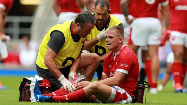 Wales outside-half Gareth Anscombe underwent two knee operations after suffering serious injury in 2019