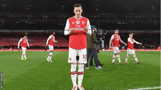 Mesut Ozil Arsenal Midfielder Deceived By Fake News Says China c Sport