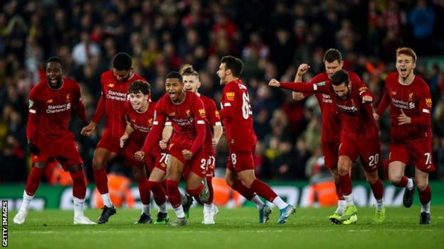 Liverpool players react