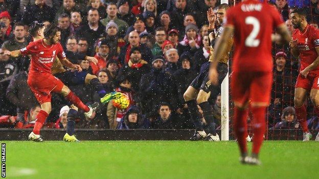 Joe Allen scores Liverpool's late equaliser against Arsenal