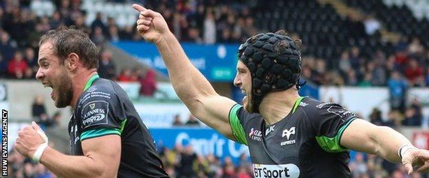 Tyler Ardon goes over as man of the match Dan Evans celebrates