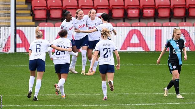 Tottenham celebrate after Matilda Vinberg scores against Leicester City