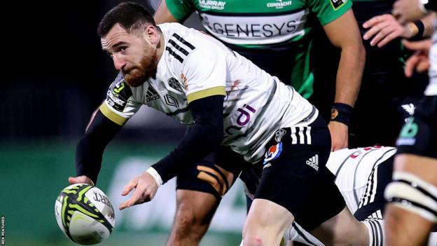 Vasil Lobzhanidze of Brive passes the ball