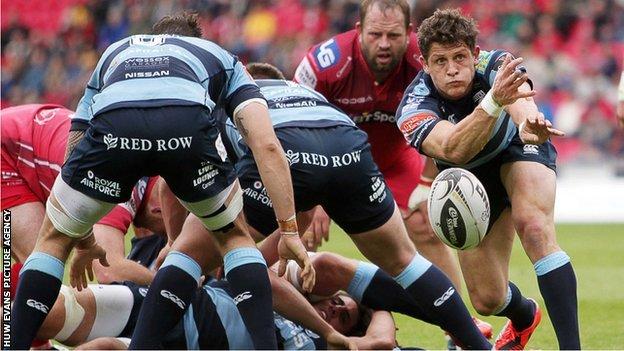 Lloyd Williams passes the ball from the base of a scrum while playing for Cardiff Blues