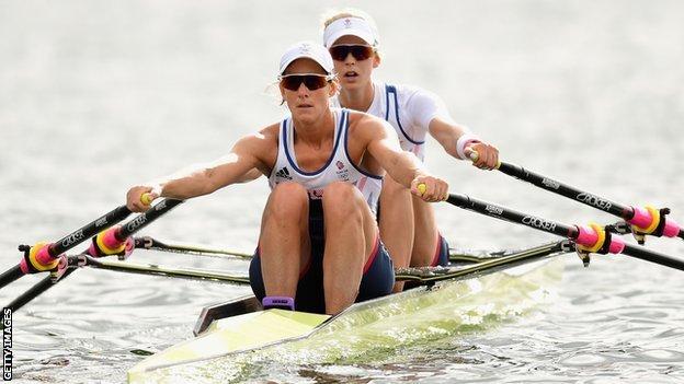 Katherine Grainger and Vicky Thornley rowing