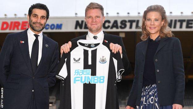 Mehrdad Ghodoussi, Eddie Howe y Amanda Staveley