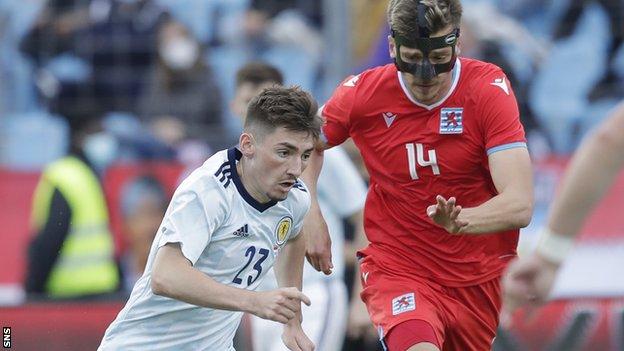 Le milieu de terrain adolescent Billy Gilmour peut-il encore renforcer sa réputation à l'Euro 2020 ?