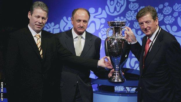 Rene Vandereycken (left) of Belgium, Luiz Felipe Scolari (centre) of Portugal and Roy Hodgson (right) of Finland during the Euro 2008 draw
