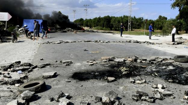 Chebba fans burn tires and block the road into their city in protest at the team's suspension