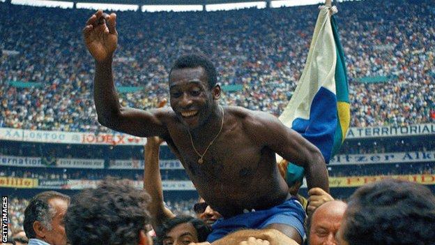 Pele celebrates Brazil's 1970 triumph