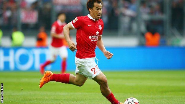 Leicester City Shinji Okazaki Set To Sign For Foxes c Sport