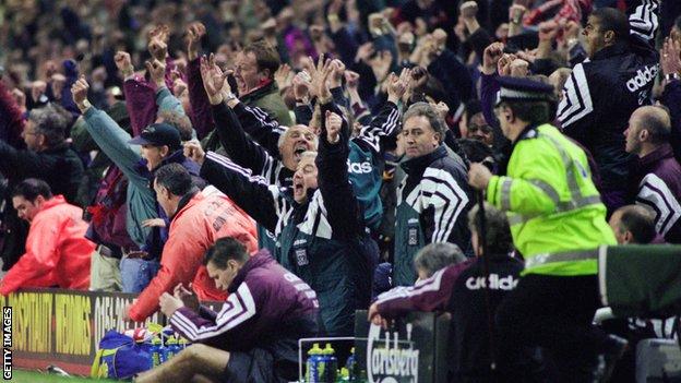 Newcastle manager Kevin Keegan sits slumped in the Anfield dugout after defeat to Liverpool in 1996