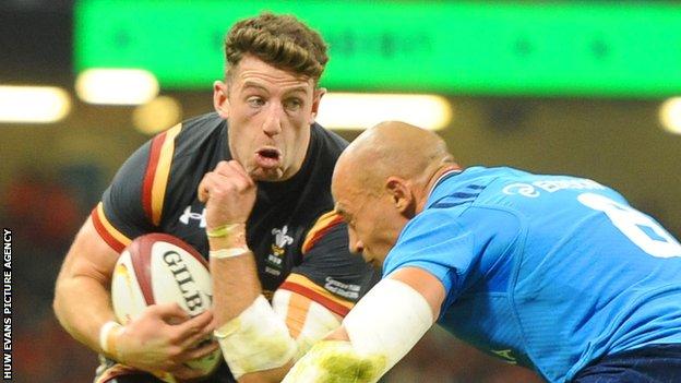 Alex Cuthbert
