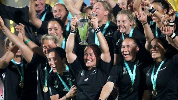 New Zealand's Fiao'o Faamausili, captain of the five-time world champions, lifts the World Cup at the Kingspan Stadium