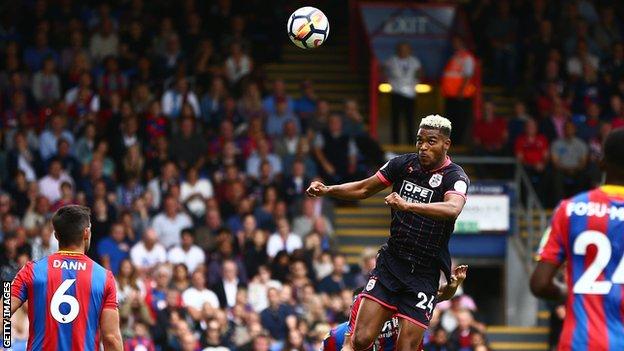 Mounie scores Huddersfield's second goal