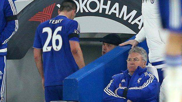 Chelsea skipper John Terry and manager Guus Hiddink