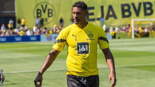 Sebastien Haller Borussia Dortmund Forward To Undergo Chemotherapy c Sport