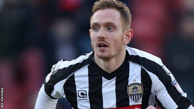 Rob Milsom playing for Notts County