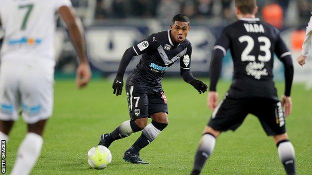 Malcom: Roma agree deal to sign Bordeaux winger - BBC Sport