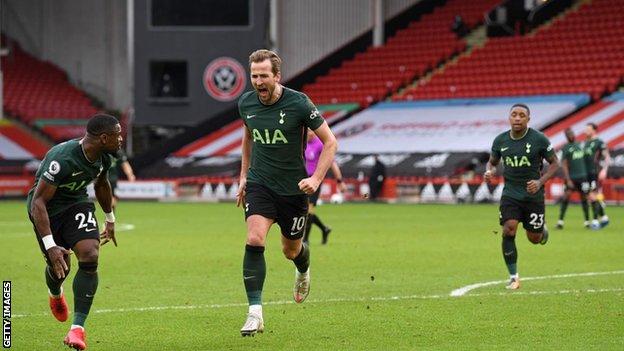 Harry Kane Célèbre Son But Contre Sheffield United