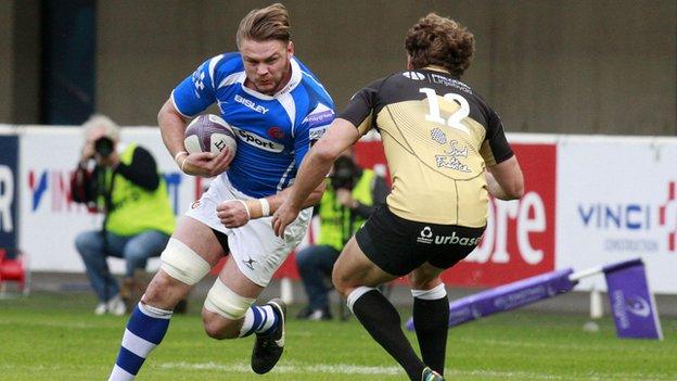 Lewis Evans in action for Dragons