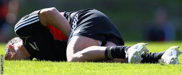 Dan Carter injures his groin in training during the 2011 Rugby World Cup
