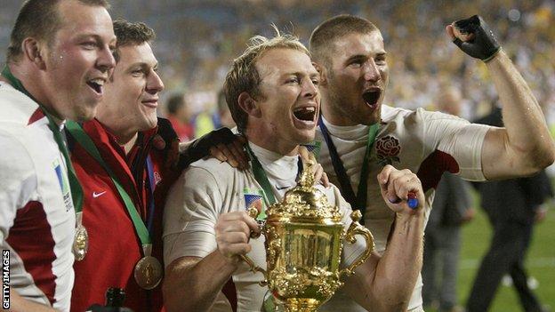 Matt Dawson celebrates winning the 2003 Rugby World Cup