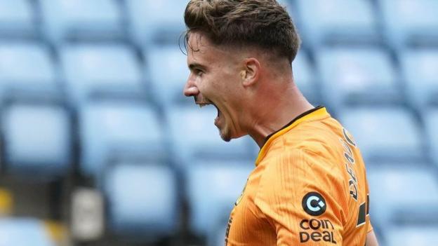 Wolves boost top-four charge with win at struggling Villa thumbnail