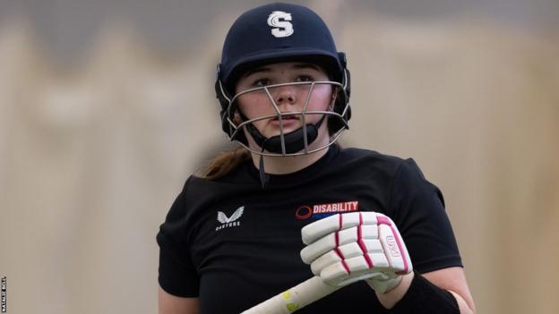 Amelia Ridgway practises