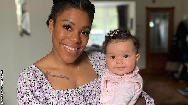 Nekoda Smythe-Davis and her daughter