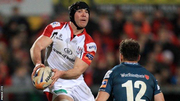 Stephen Ferris in action for Ulster against the Scarlets last year