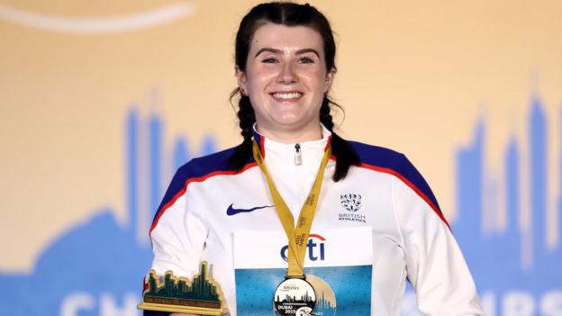 World Para-Athletics Championships: Britons Hollie Arnold and Jonathan Broom-Edwards win gold