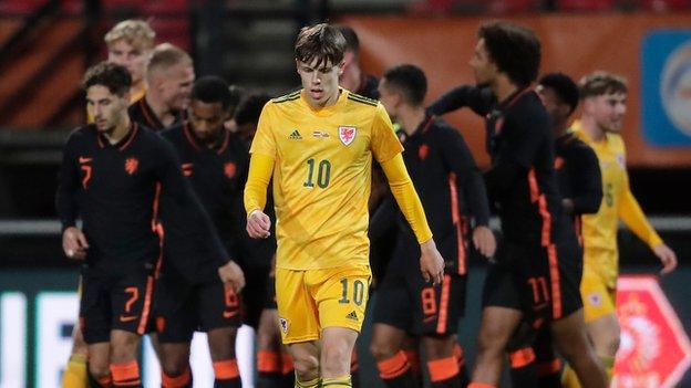 Uefa U21 Euro 2023 Qualifying: Netherlands U21 5-0 Wales U21 - BBC Sport