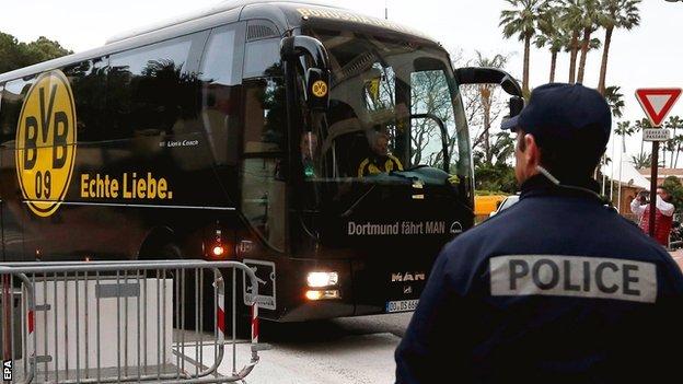 Borussia Dortmund team bus