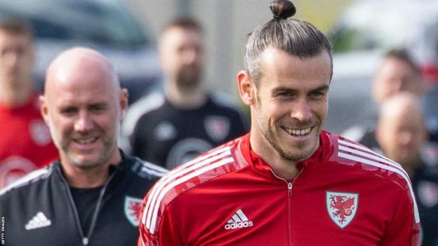 Gareth Bale: Wales captain retires from football aged 33 - BBC Sport