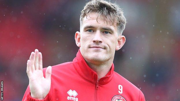 Andy Cook Mansfield Sign Striker From Fellow League Two Side Walsall